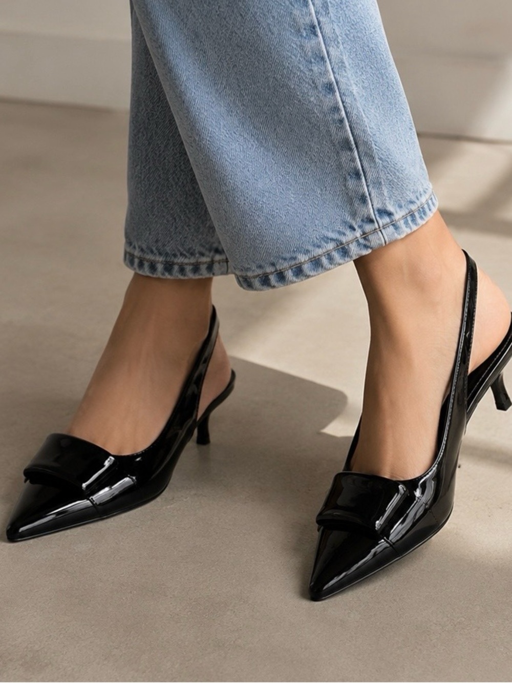 MIA Elegant Black Patent Slingback Pointed Toe Pumps sized 7.5